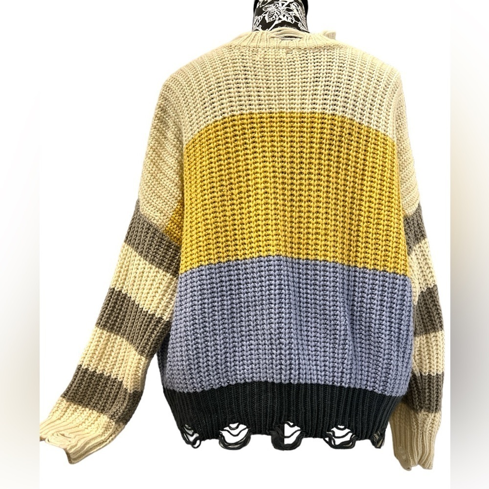 La Miel Distressed Colorblock Sweater – Size M/L - Picture 3 of 11